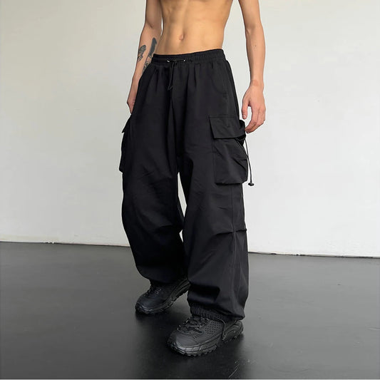 Relaxed Fit Wide-Leg Cargo Pants