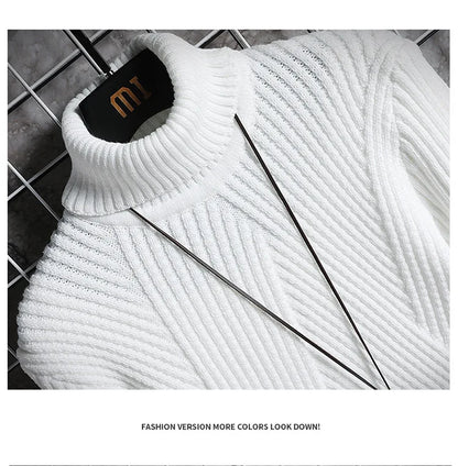 Men's Chunky Cable-Knit Turtleneck Sweater